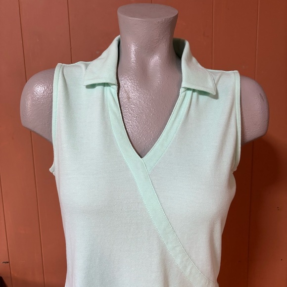 EP Pro Cool Mint V-Neck Sleeveless Polo Golf Top, Medium - Picture 4 of 6